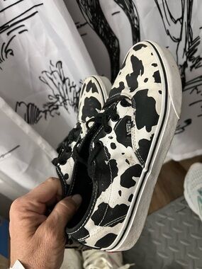 Vans womens Black & White Cow Pattern Canvas Sneakers size 7.5
